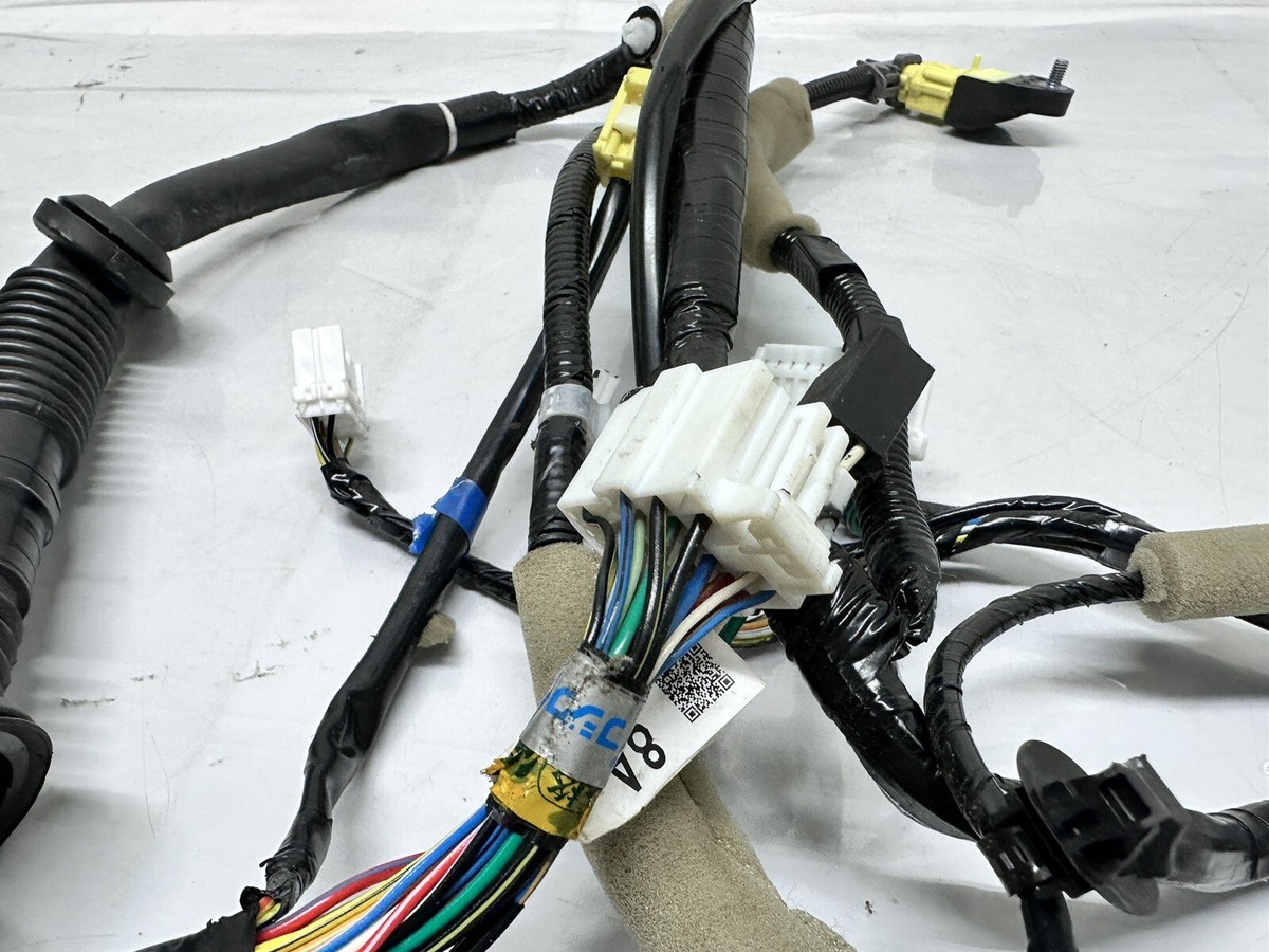 12 - 14 Subaru Impreza Crosstrek Left Front Door Wiring Harness