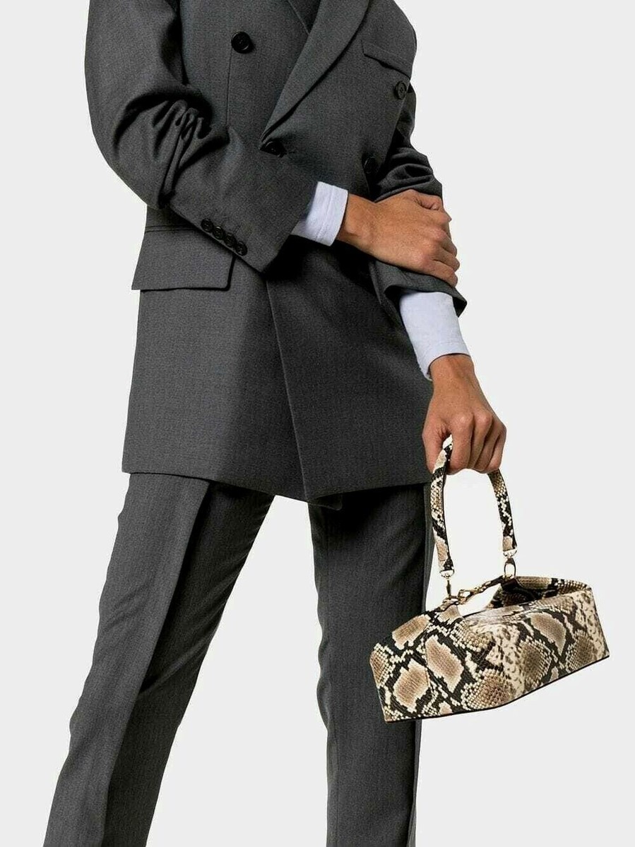 最終価格)Rejina Pyo AW20 Patent leather coat 【公式通販】