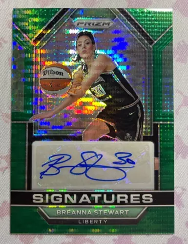 Breanna Stewart NY LIBERTY  Panini Prizm WNBA Green Pulsar Auto Auto #/25 SG-BSW