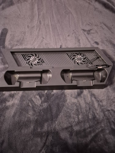 PlayStation 4 Standfuß Lüfter Kühler mit Controller Ladestation