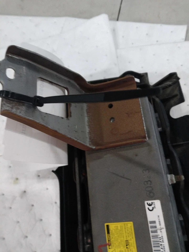 2016 Subaru XV Crosstrek Instrument Panel Air Bag Silver 124K Miles Used - Image 3 of 4