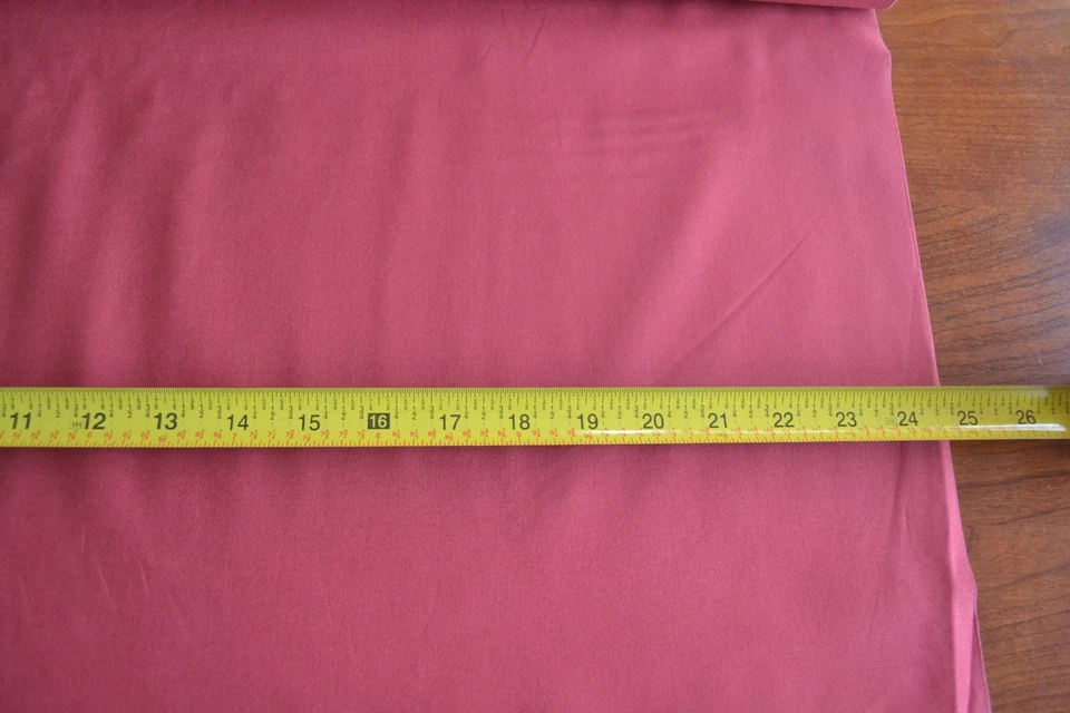 Por 1/2 yarda, edredón de algodón rojo oxidado liso, RJR/Bowood House/Pandolph/9617, B881 Foto 2 de 4