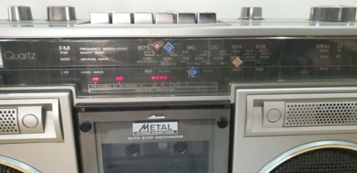 Hitachi TRK 7910E Ghettoblaster. - Bild 12 von 12