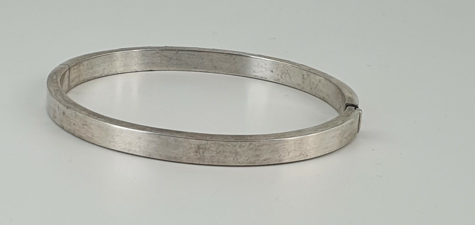 Photo 4 of Sterling Silver 925 Bangle Bracelet With Mother Of Pearl 12g B39