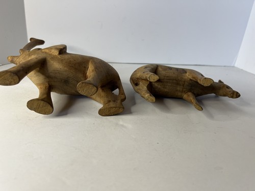 2 Wooden Animal Figurines - Picture 2 of 4