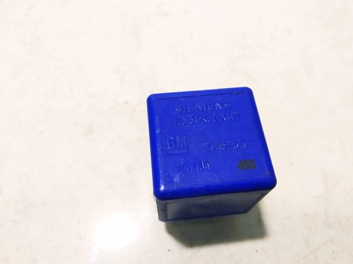 Opel Astra 2002 Relay module 24432614, V23134-K52-X402 #1008849-37