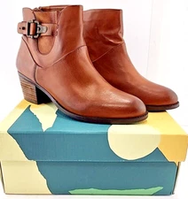 Earth Womens West Riverton Ankle Boot Size 9 W Tan Leather side zip NEW