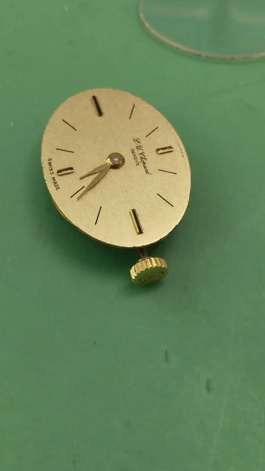 L.U. 萧邦 Geneve Caliber 4520 机芯 17 珠宝 — 第 3/4 张图片