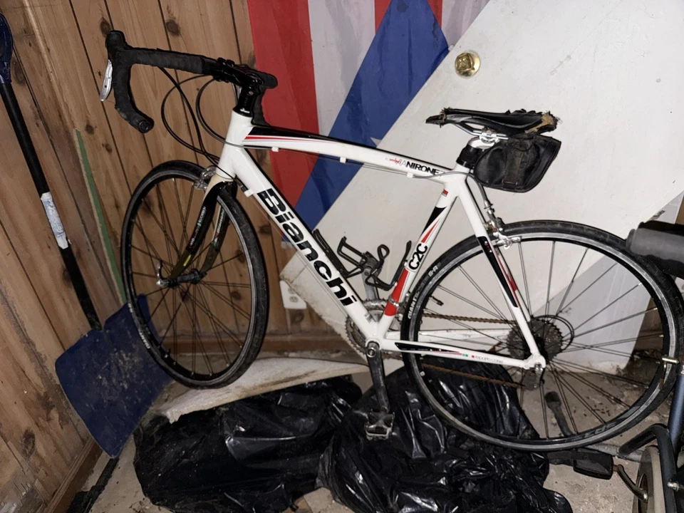 Bicicleta de carretera de aluminio Bianchi Via Narone 7 C2c Italianas 54 cm 700c Foto 4 de 4