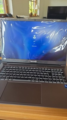 Laptop Terra Mobile 1717, Intel i5-1235U, Windows 11 Pro, kaum benutzt
