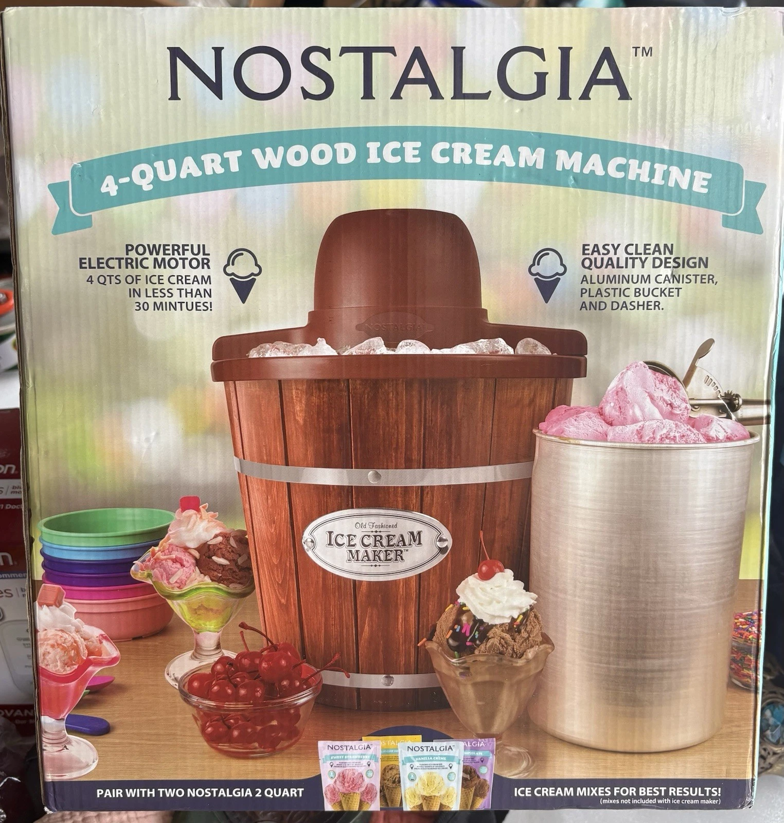 Nostalgia Electric 4-Quart Wood Bucket Ice Cream Frozen Yogurt Gelato Maker NIB