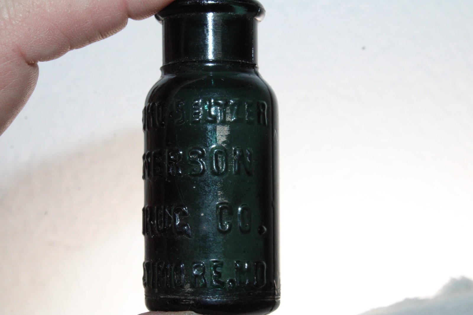GREEN BROMO-SELTZER EMERSON DRUG CO BALTIMORE MD 2 1/2'' ...