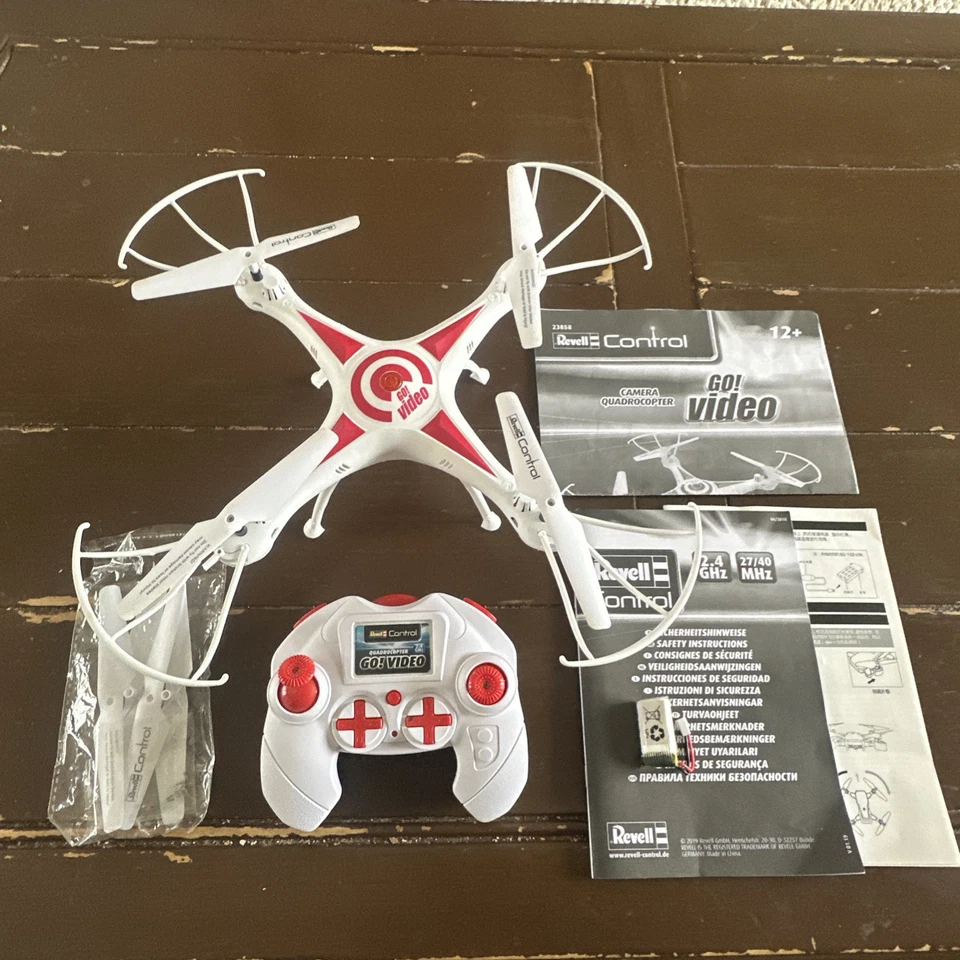 Revell GO! Video Quadcopter 480MP Camera Drone - Image 2 of 4