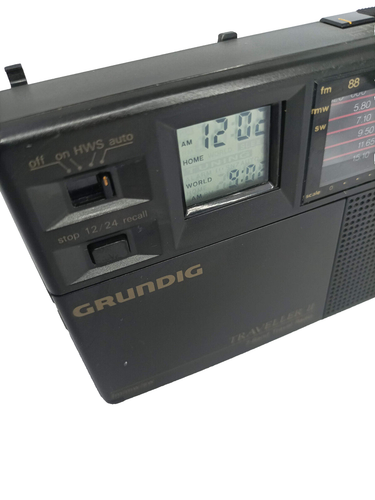 Grundig Traveller II 7 Band Travel Radio Portable FM MW SW Clock Alarm Black - Picture 3 of 24