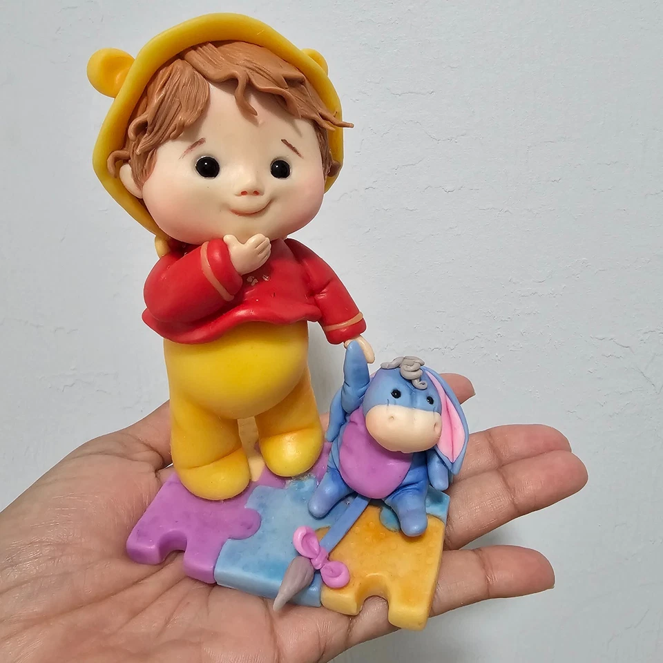 Winnie Poo con Baby Igor/Baby Shower o adorno de pastel coleccionable bebé  Foto 3 de 4