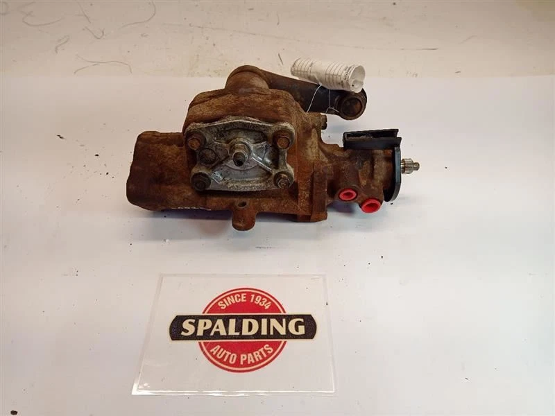 Power Steering Gear from 1999 Ford Expedition 10911541 - Image 2 of 4