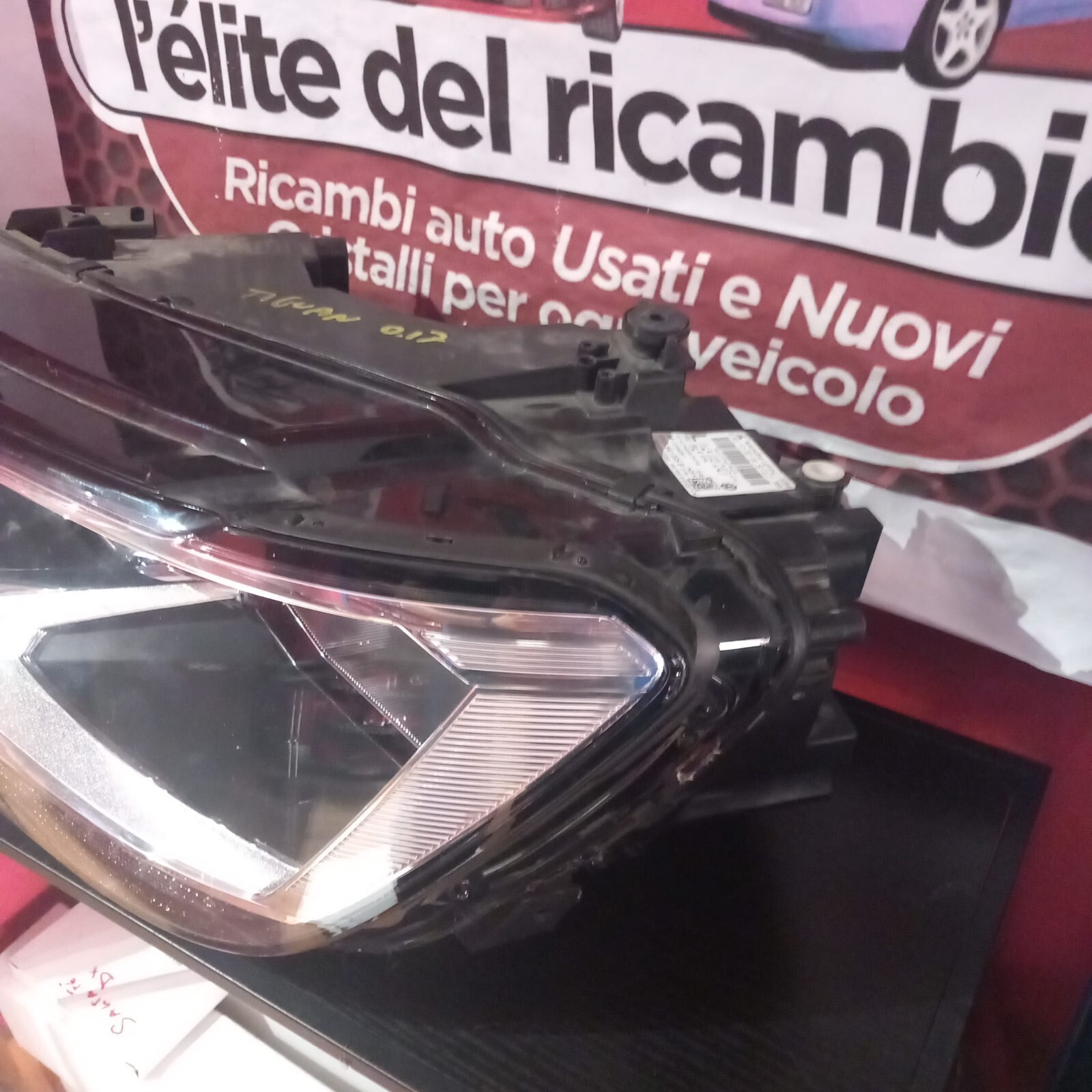 Foto 3 di 12