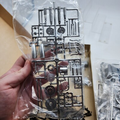 Protar 1/9 Scale MZ 250 cc. 2 Cilindri Grand Prix Motorcycle New