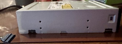 HL Data Storage GH70N / 0A68698 Super Multi DVD Rewriter SATA DVDRW/CDRW Drive - Picture 6 of 7