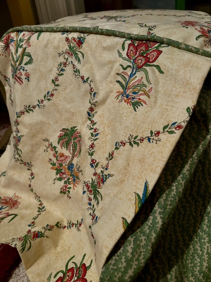 Ottoman Pouf Footstool Cover Cotton Garden Floral Designr Waverly 16” Square EUC - Image 2 of 4