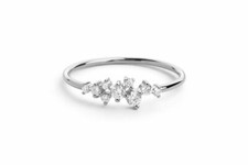 Brilliant gold ring 9 diamonds 0.24 carats in 585 14 K white gold IGL value €1500