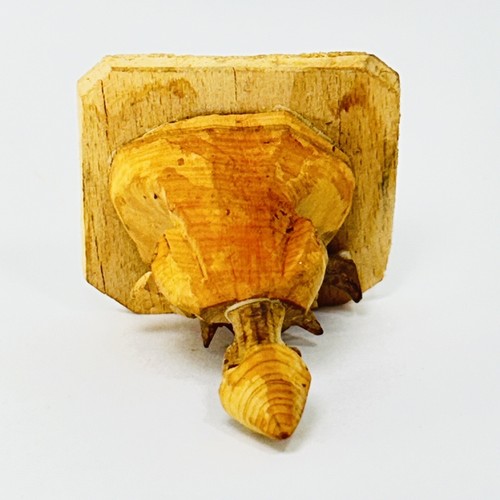 Vintage Nigerian Thorn Carving Folk Art Figurine- Man Working - Picture 5 of 10