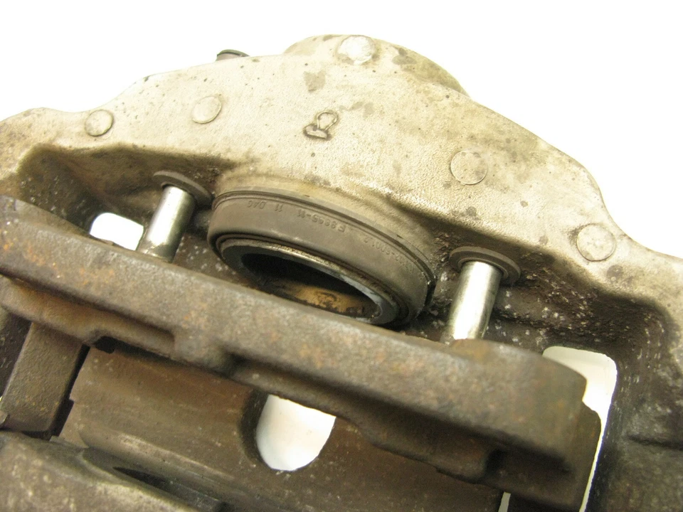 06-10 BMW E60 E61 535Xi 530Xi 528Xi 525Xi Brake Caliper Pair LEFT RIGHT FRONT E - Image 2 of 4