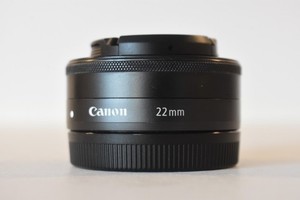 Canon EF-M 22 mm f/2 EXCELLENT CONDITION!