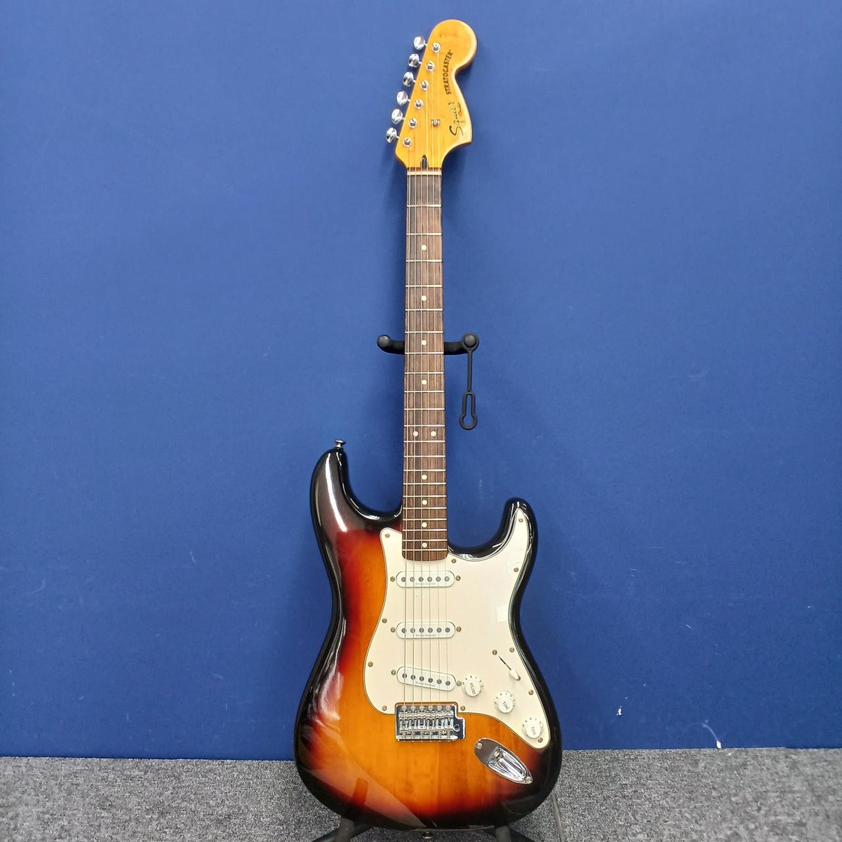 ギター squier vintage modified Stratocaster Squier Vintage Modified Strat - Metallic Red | Sweetwater