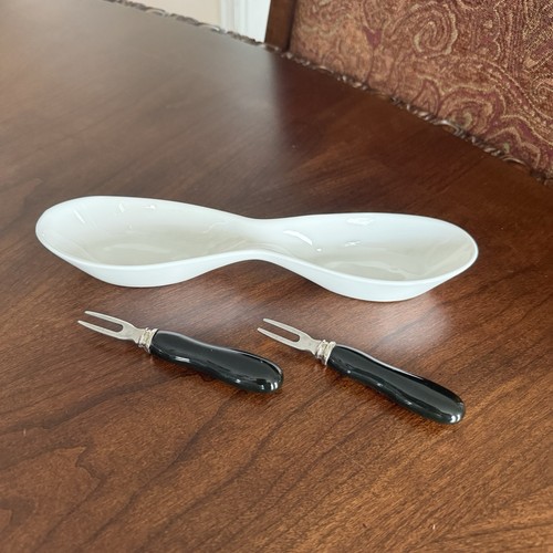 Maxwell & Williams White Porcelain Mezze Bow Tie Serving Set Black Handled Forks
