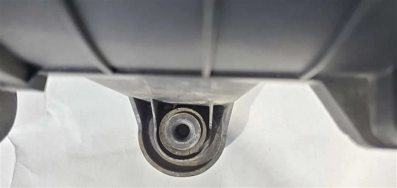 Limpiador de caja de filtro de aire sin tubos OEM 2003 2008 Hummer H2 Foto 3 de 4