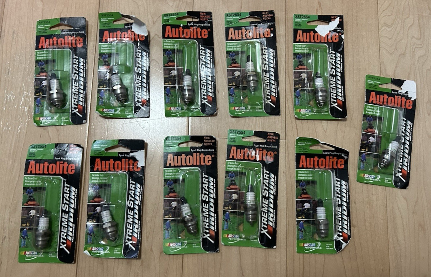 Autolite XST2554 Spark Plug - Lot of 11