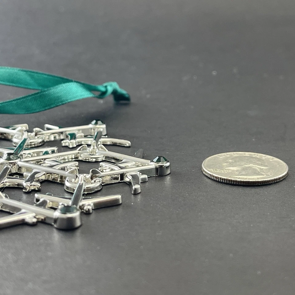 Boeing 2018 Jet Snowflake Reed & Barton Crystal adorno de Navidad con caja Foto 3 de 4