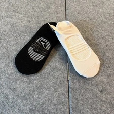 Maxx 2-Pack Grip Socks Women's One Size Black White Yoga Barre Pilates Non Slip