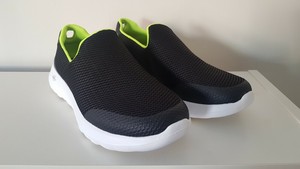 skechers go walk mens size 9