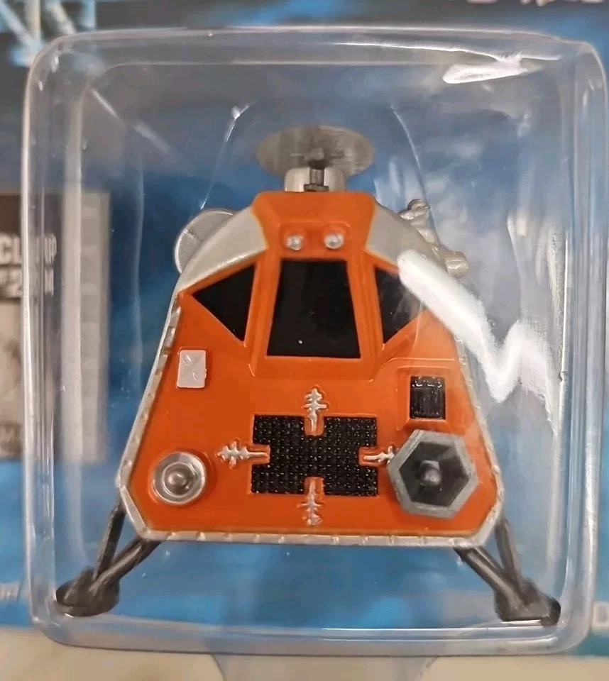 VINTAGE JOHNNY LIGHTNING LOST IN SPACE THE CLASSIC SERIES SPACE POD. NIP (15C) - Image 2 of 3