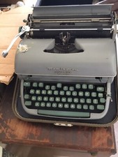 Vintage Remington Deluxe Letter-Riter Tabulator Portable Typewriter With Case thumbnail