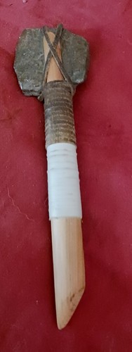 **AWESOME VINTAGE NATIVE AMERICAN  HANDMADE TINY  STONE TOMAHAWK CHILDS  NICE !*