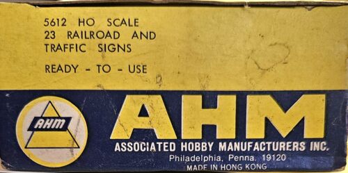 HO Train Set, Vintage 1976, AHM 5012F Santa Fe 2654 Loco,+5Cars+Track+FAST SHIP! - Picture 21 of 24