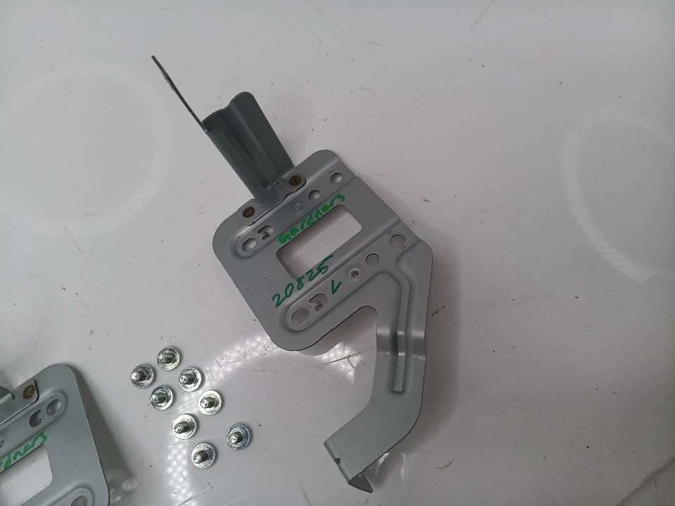 Радиокронштейны с болтами 2016 Nissan Rogue - Изображение 2 из 4