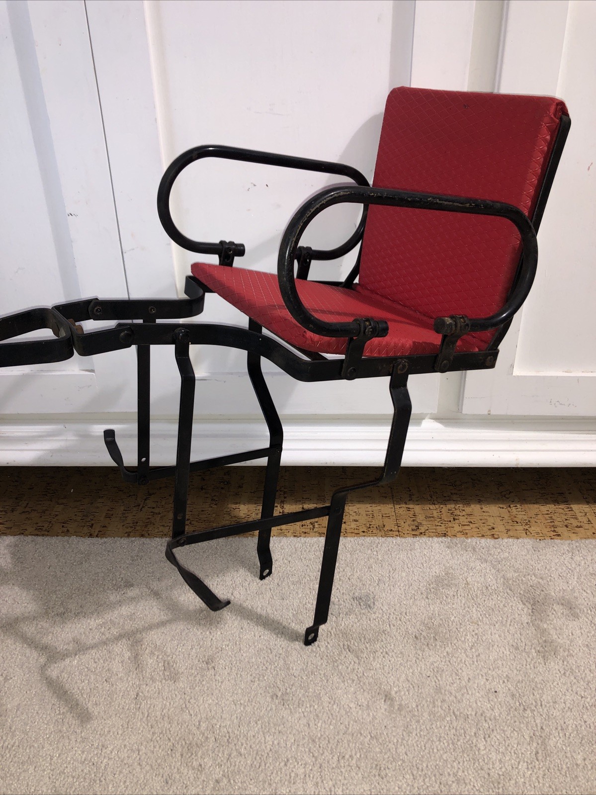 VTG Leco Children’s Bike Seat Rack Carrier Red Vinyl Black Metal Frame ENGLAND