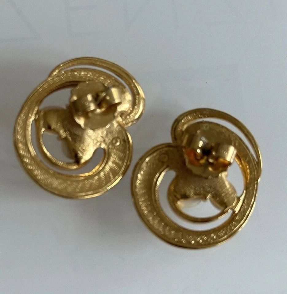 Carcasa Avon Island con 3 F.W. Pendientes perforados de perlas de arroz Cottagecore Fairy Foto 4 de 4