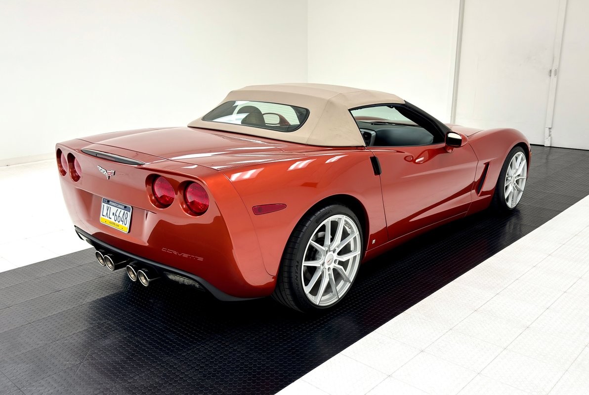2006 Daytona Sunrise Orange Metallic Chevrolet Corvette   | C6 Corvette Photo 8
