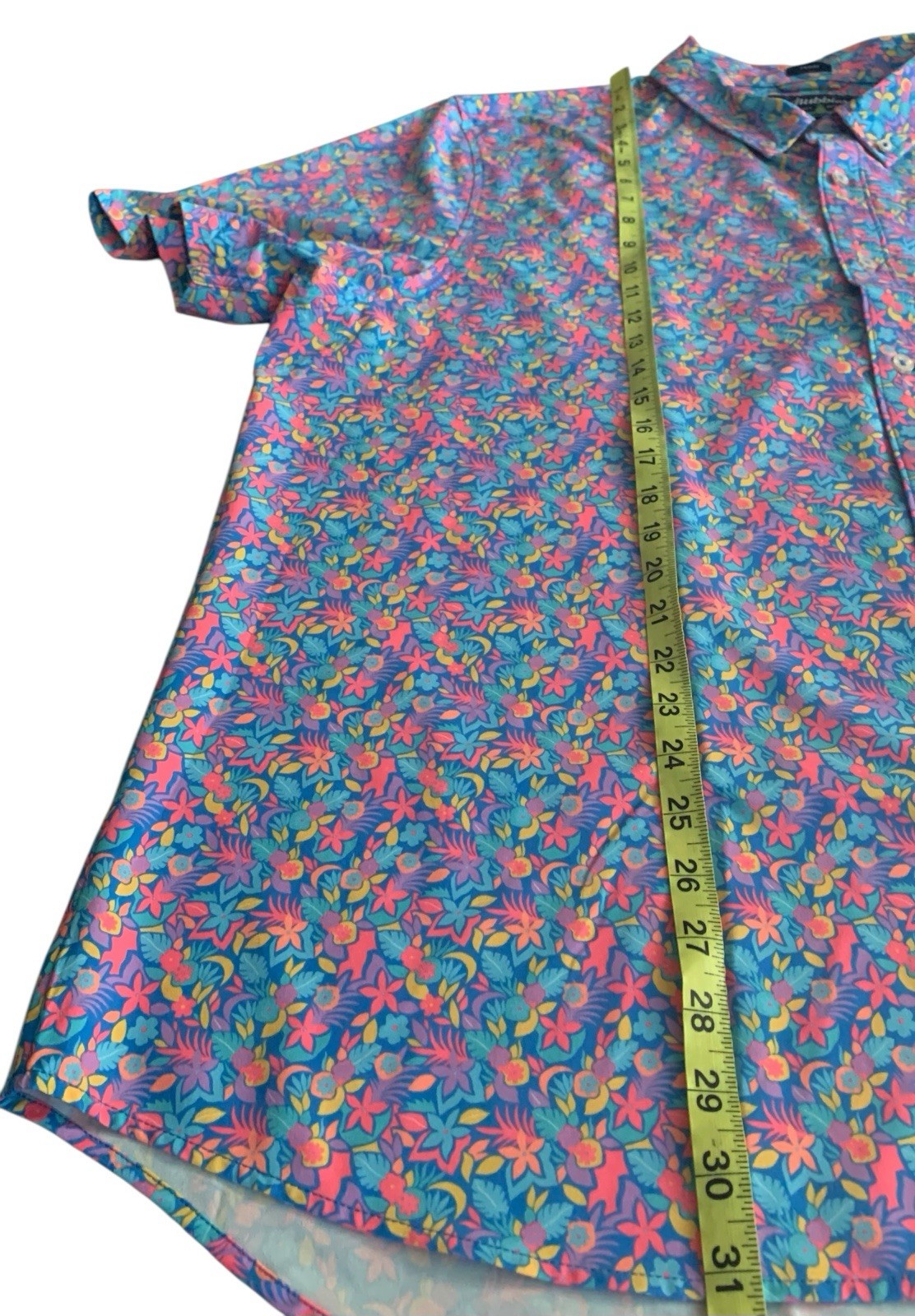 Chubbies Friday Performance S/S Button Up Shirt T… - image 6