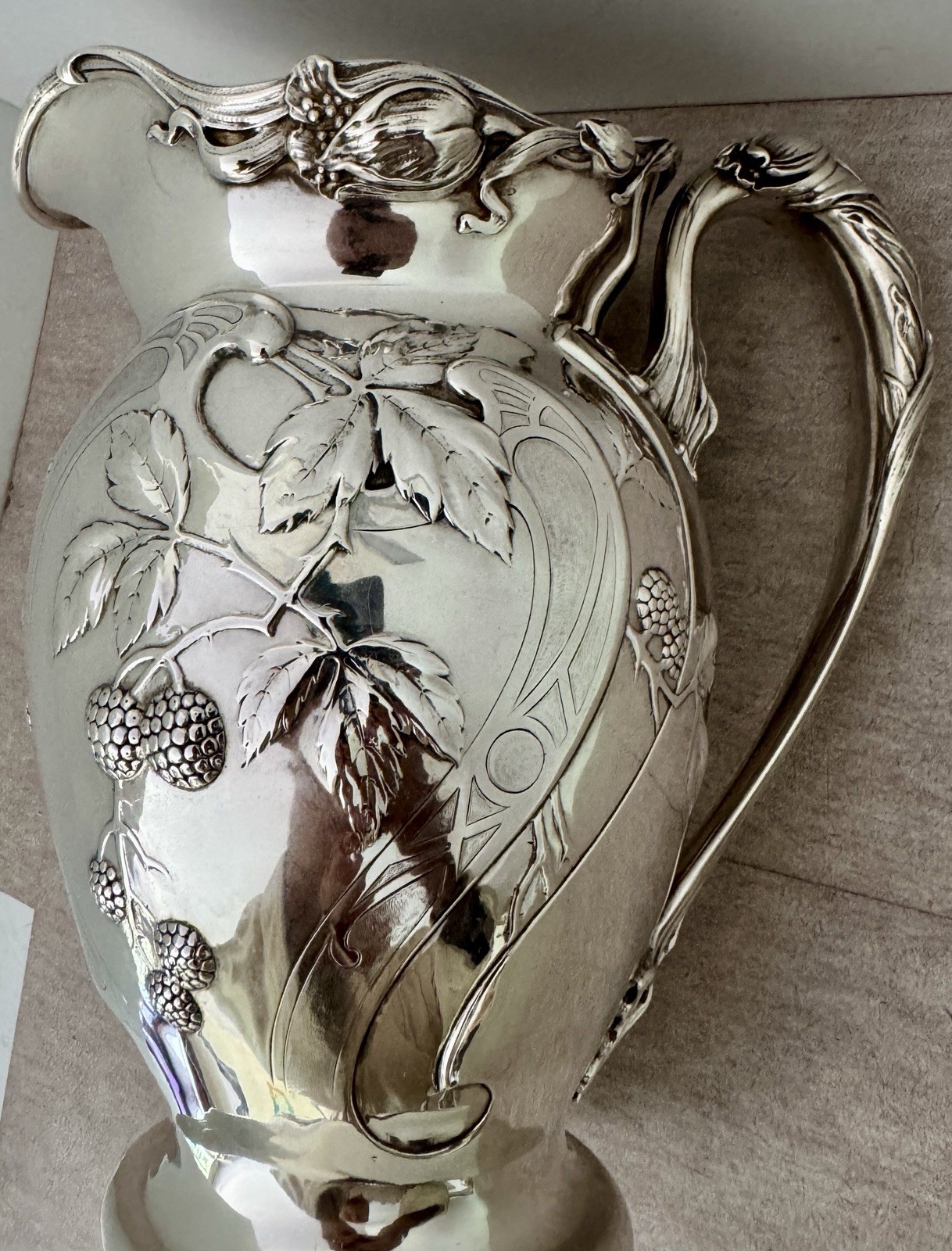 DOMINICK HAFF STERLING ART NOUVEAU WATER PITCHER CHASED RASPBERRY BRANCHES 50OZT