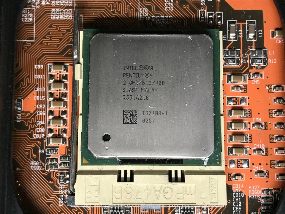 VIA SVM266A Motherboard 478 KT266A DDR ATX Intel Pentium 4 2GHz - Image 3 of 4