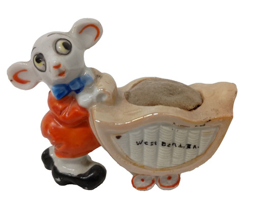 Vintage Mouse Pushing Cart Figurine Pin Cushion Ceramic Lusterware Made In Japan