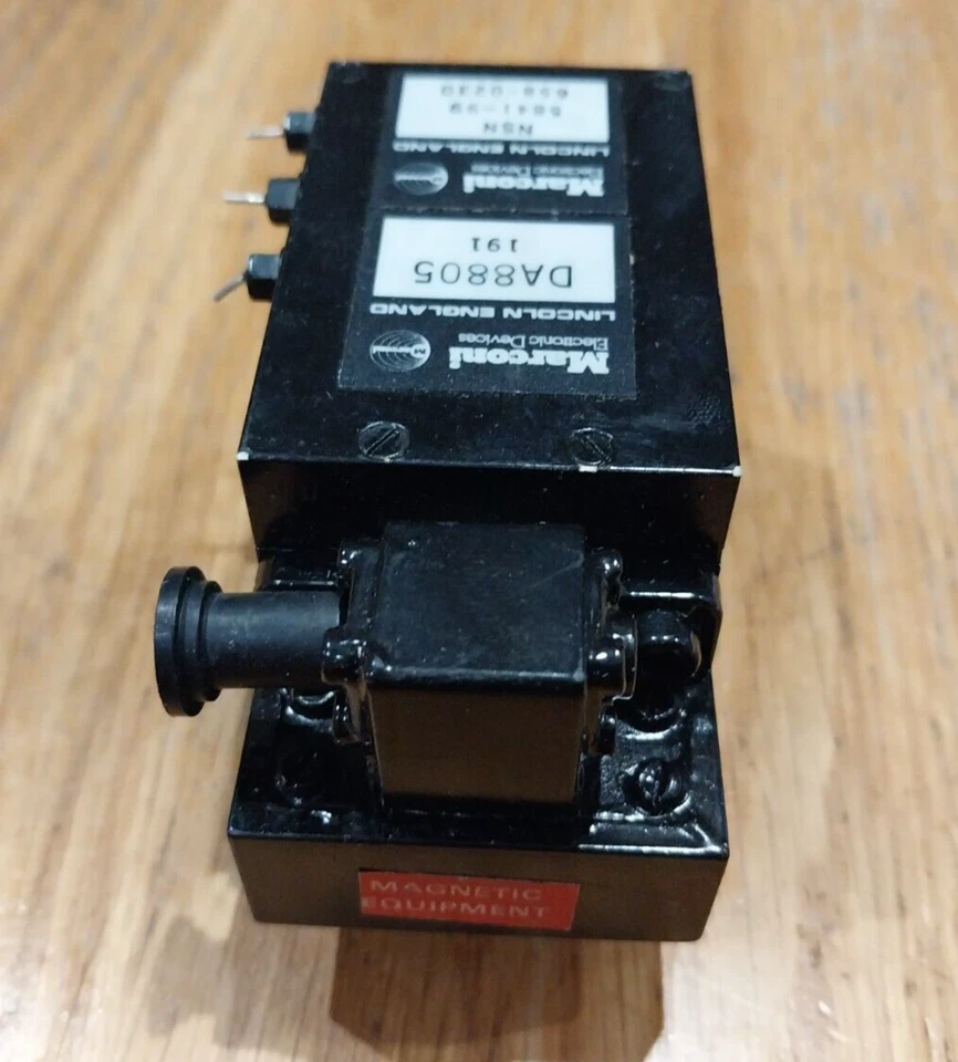 Marconi Electronics Radio Frequency Oscillator DA8805 5841-99-658-0230 - Image 2 of 4