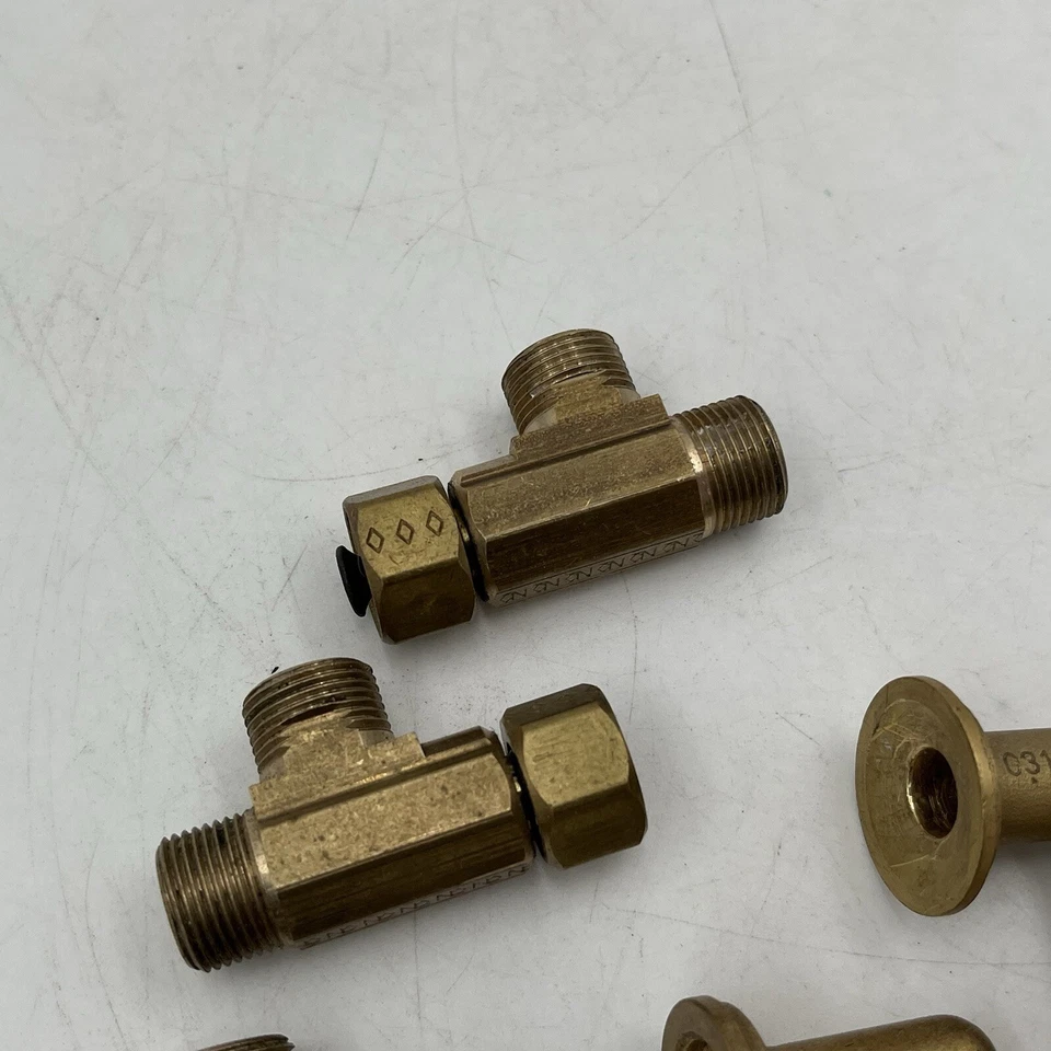 Лот из 9 смешанных штекерных гнездовых резьбовых фитингов труб для топлива, воздуха, воды, масла - Изображение 2 из 4