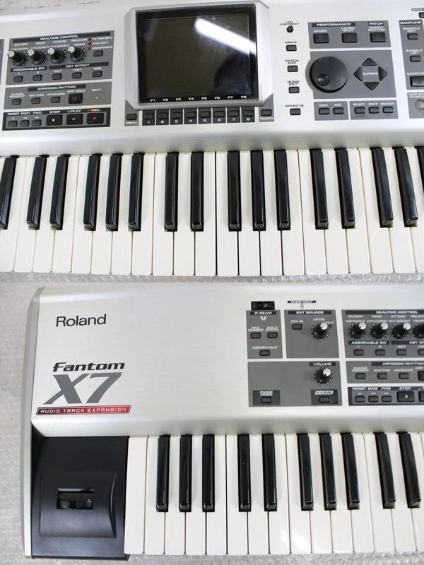 Roland Fantom-X7 76-Key Digital Keyboard Synthesizer FREE SHIPPING From Japan
